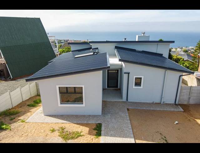 3 BEDROOM HOUSE FOR SALE IN DANA BAY